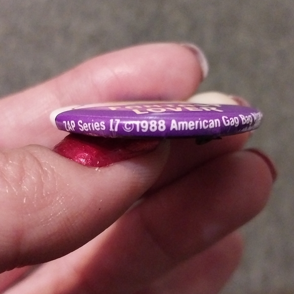 Vintage 1988 American Gag Bag Collectible Button Pin Smiley Face Fantasy Lover - Picture 3 of 3